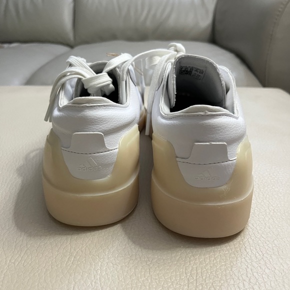 NWT - Adidas Court Revival Women’s Sneaker HP2610 - EU 40/US 8 - Picture 3 of 7